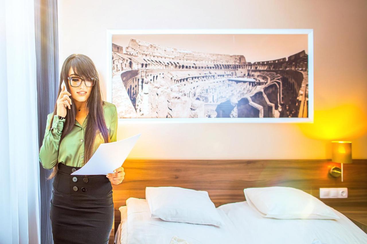 Forum Hotel ソンバトヘイ エクステリア 写真