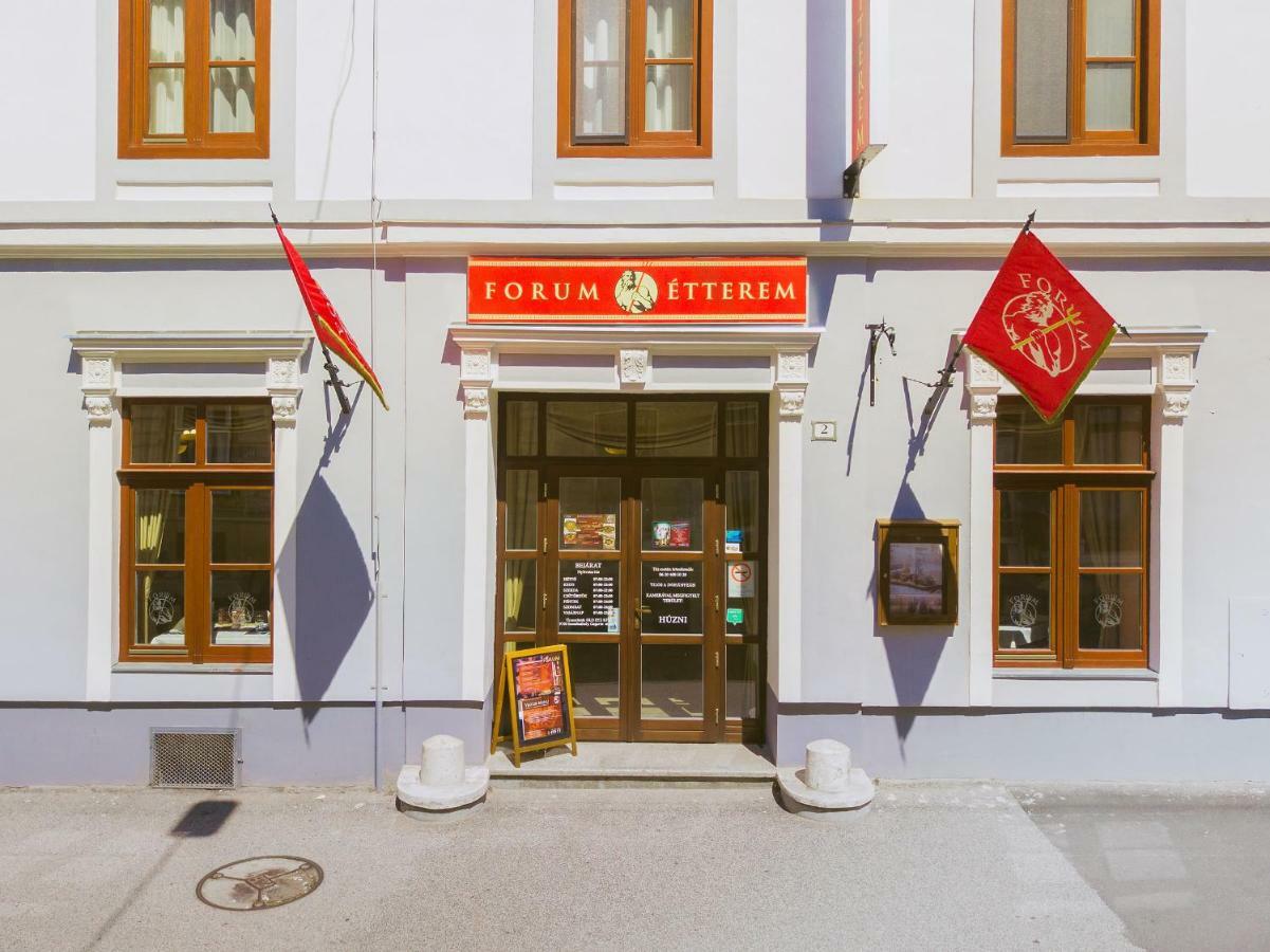 Forum Hotel ソンバトヘイ エクステリア 写真
